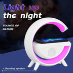 Lampă RGB cu Încărcător Wireless 15W, Boxă Bluetooth și Acumulator Reîncărcabil
